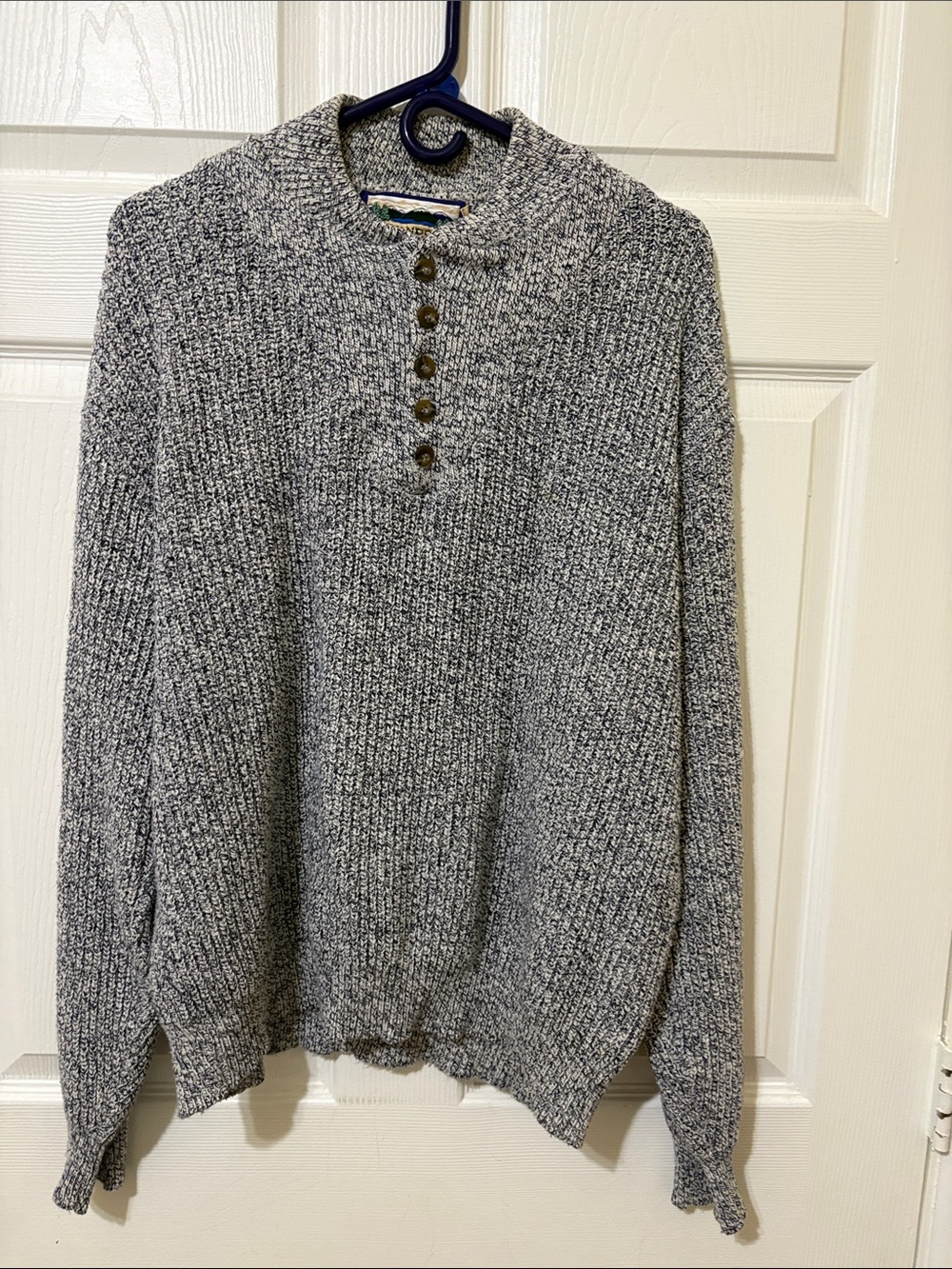 Men's Marled Crewneck Henley Sweater in Gray